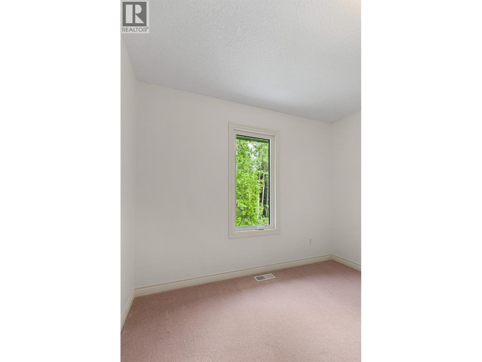 10020 TREBE ROAD - 20