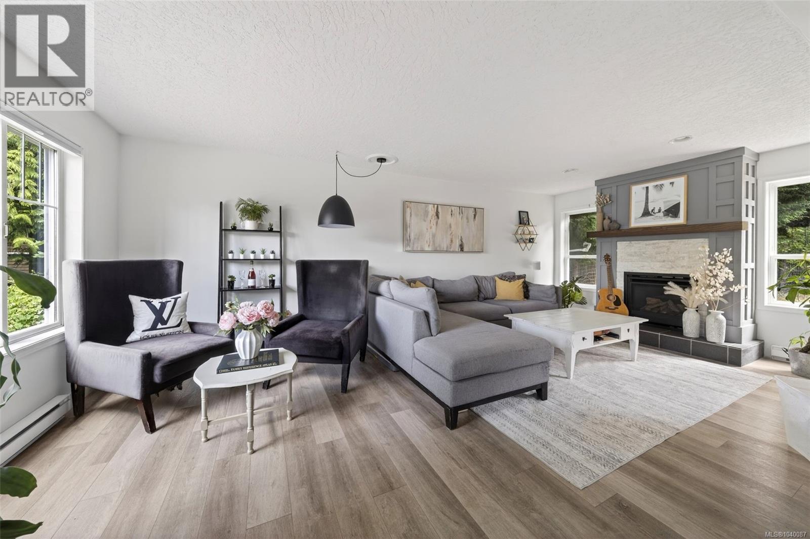 2221 Shawnigan Lake Rd - 11