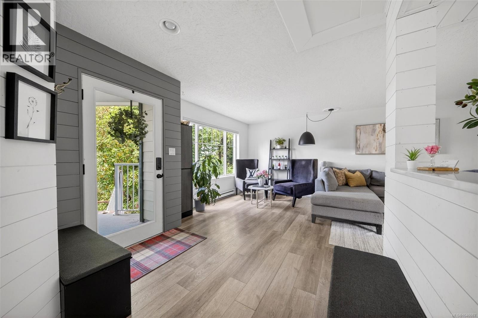2221 Shawnigan Lake Rd - 20