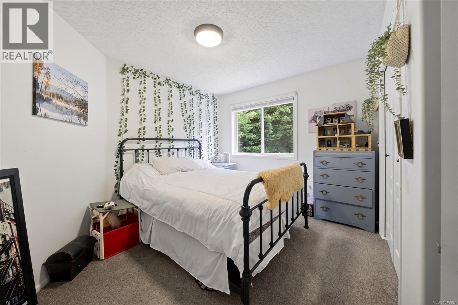2221 Shawnigan Lake Rd - 37