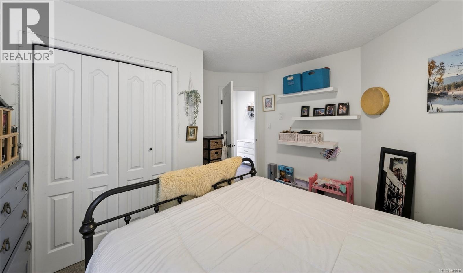 2221 Shawnigan Lake Rd - 39