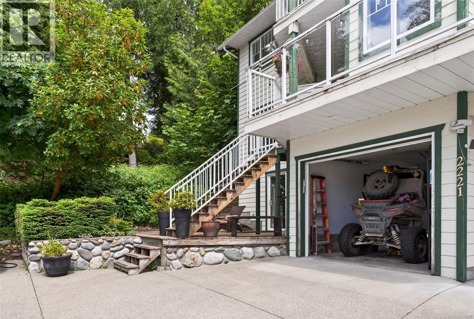 2221 Shawnigan Lake Rd - 47