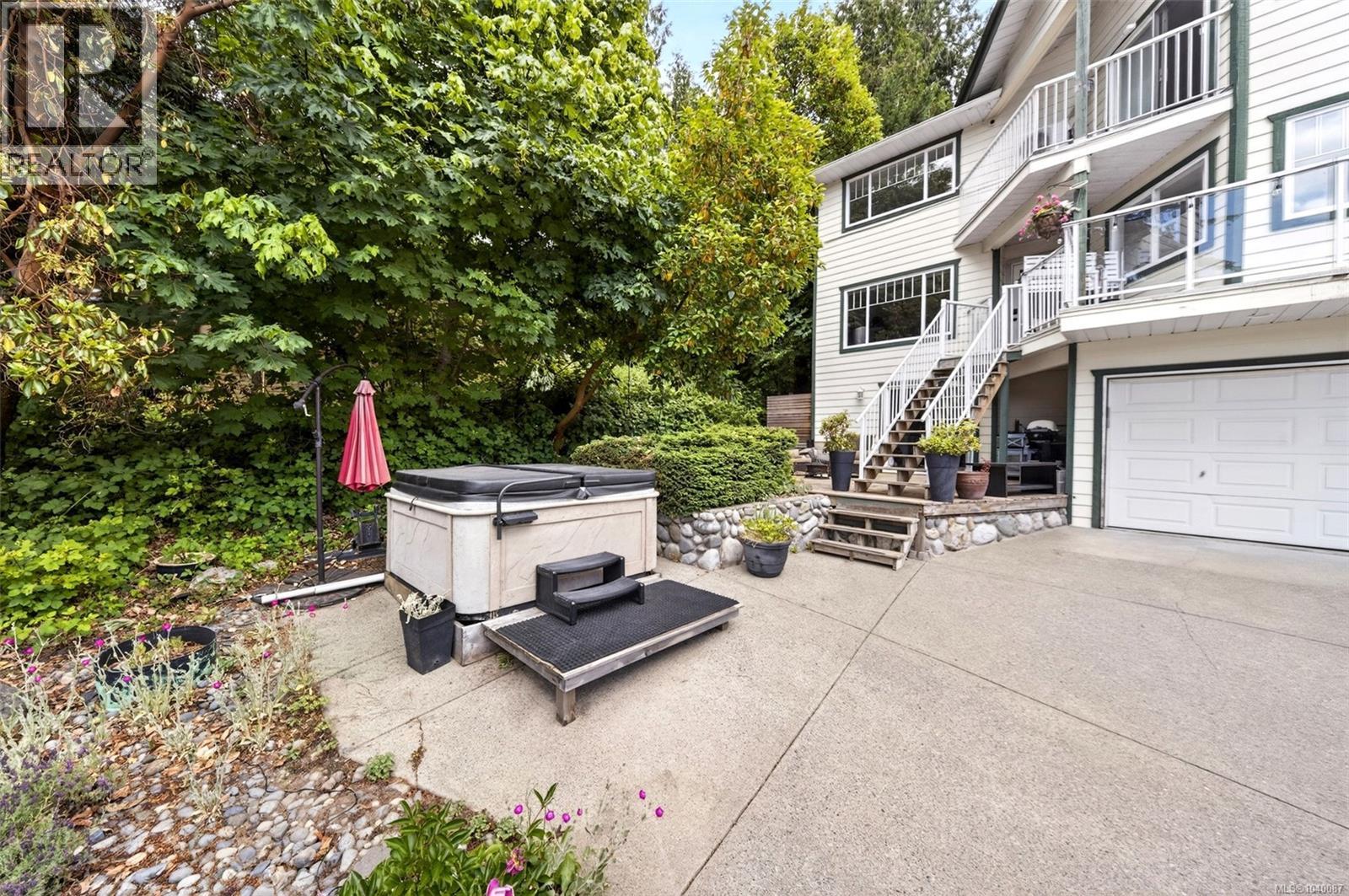 2221 Shawnigan Lake Rd - 50