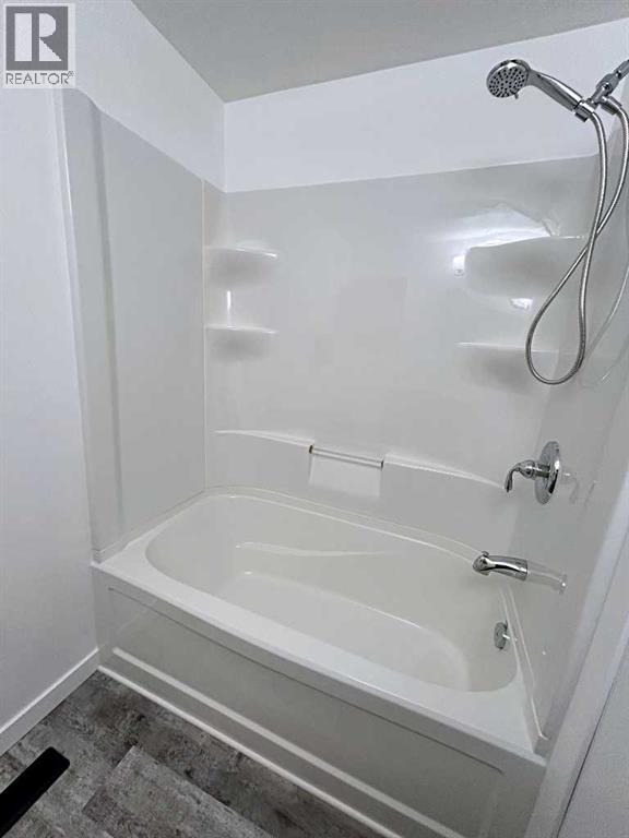 4907 53 Avenue — photo 21