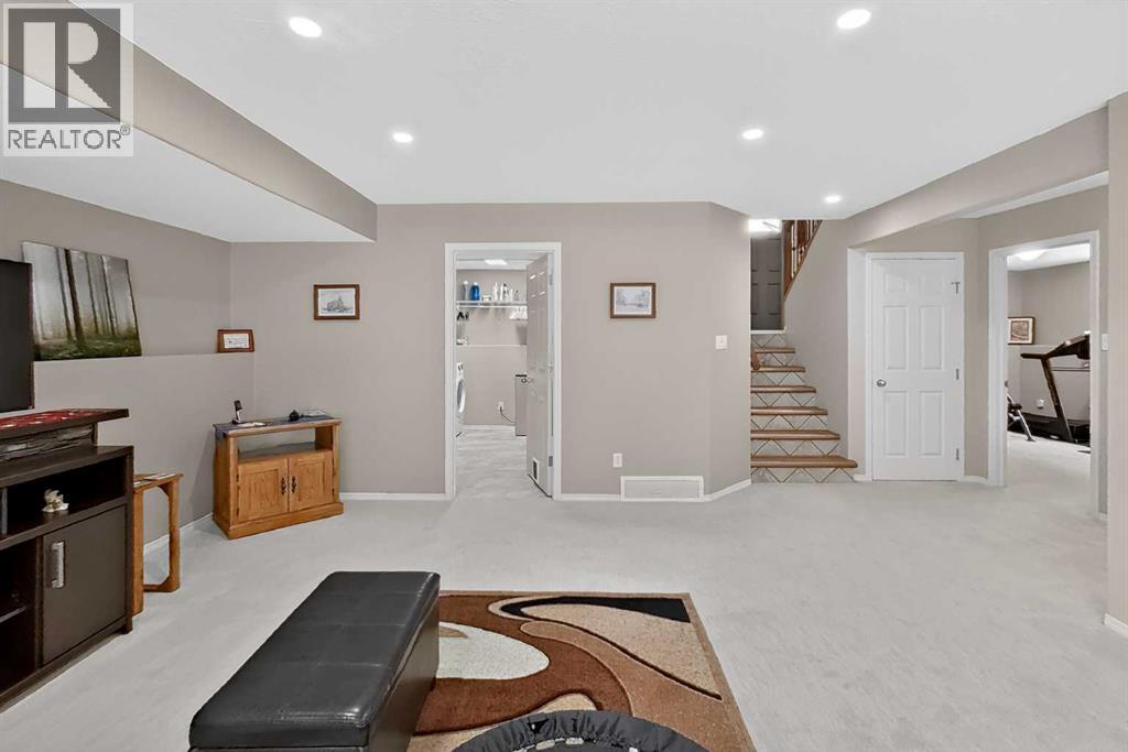 65 Canyoncrest Point W — photo 29