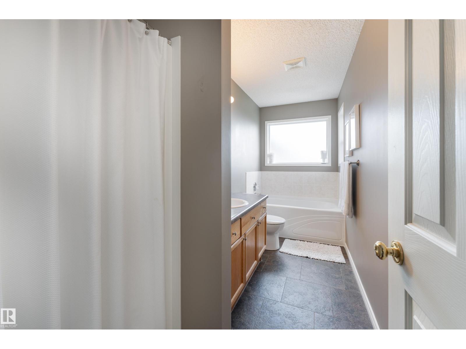 186 Foxboro LD — photo 21