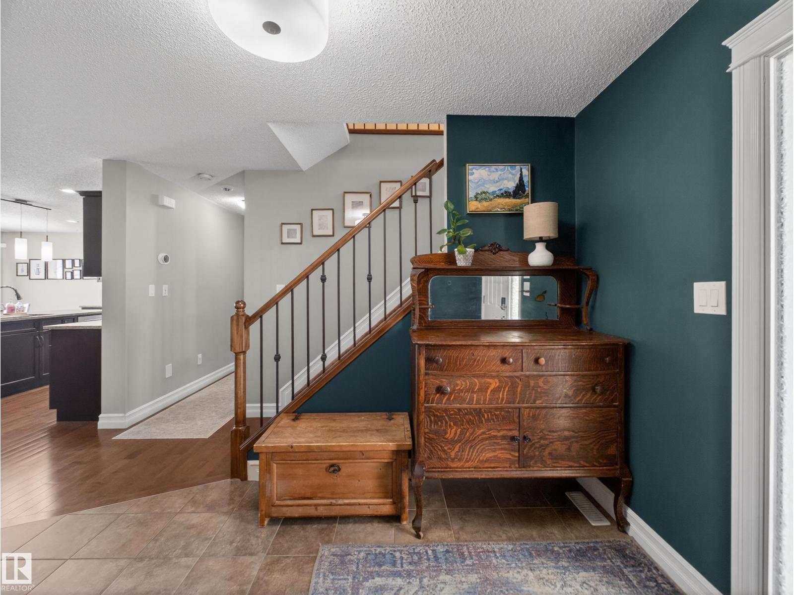 98 WELLINGTON PL — photo 6
