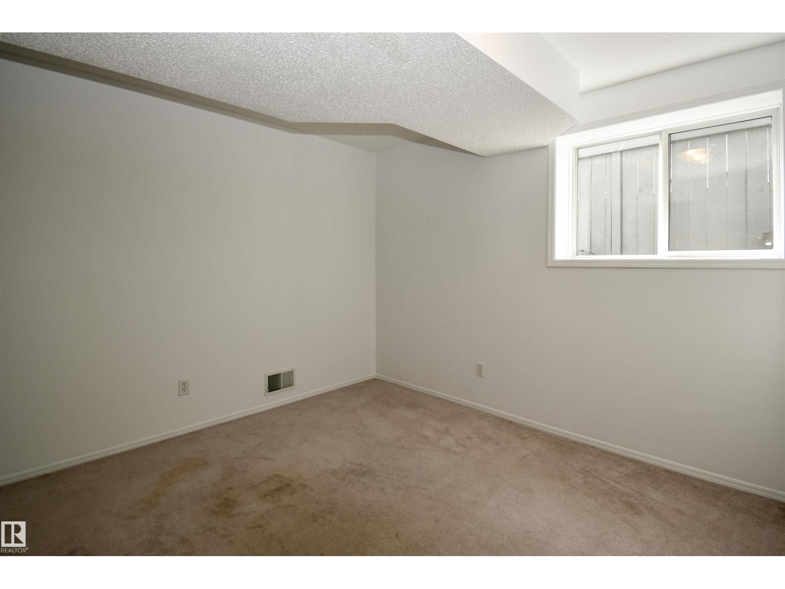 45 Landsdowne DR - 24