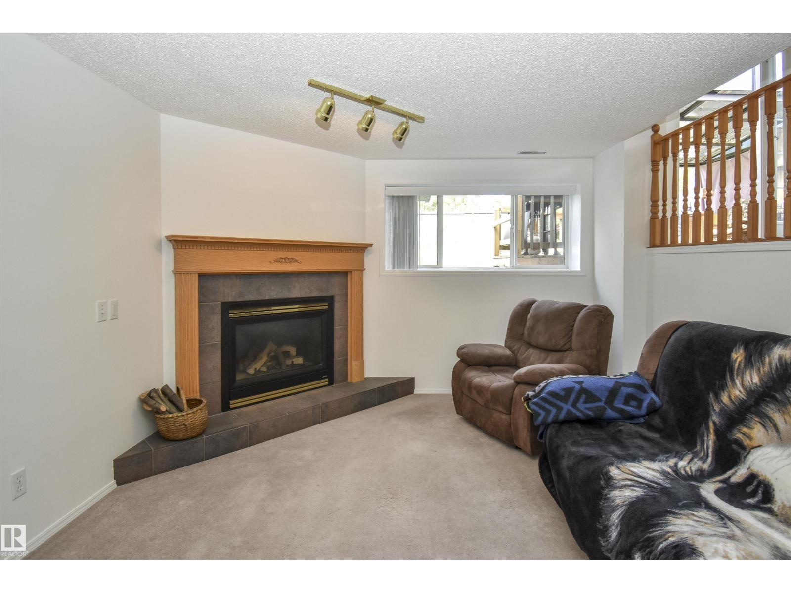 45 Landsdowne DR - 21