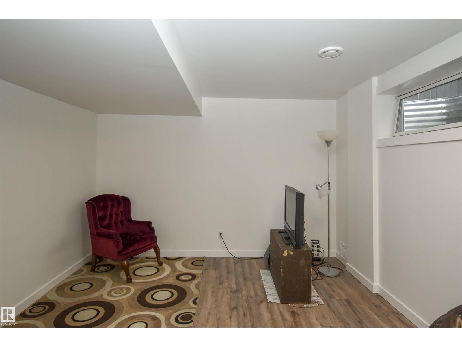 45 Landsdowne DR - 27