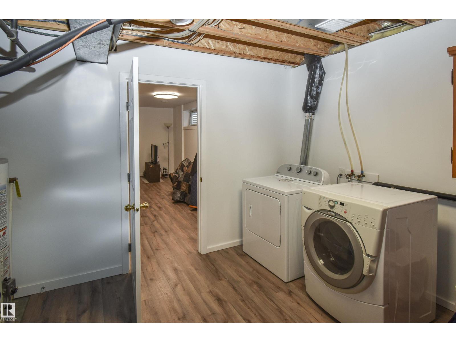 45 Landsdowne DR - 29
