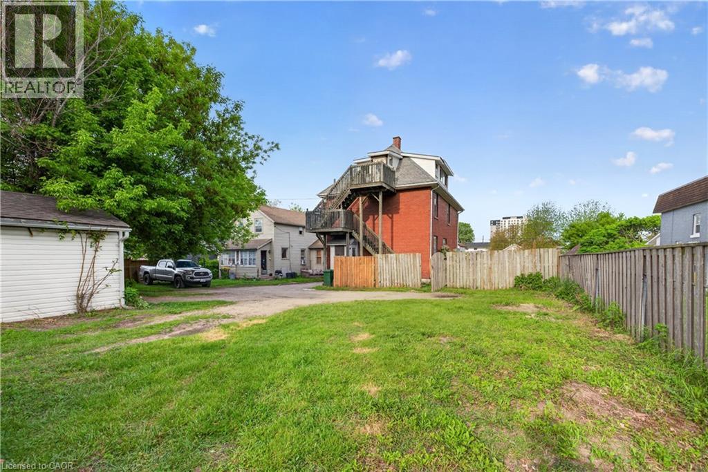 26 ARTHUR Avenue - 34