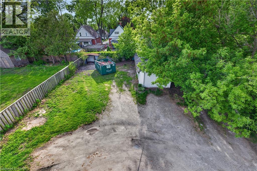 26 ARTHUR Avenue - 36