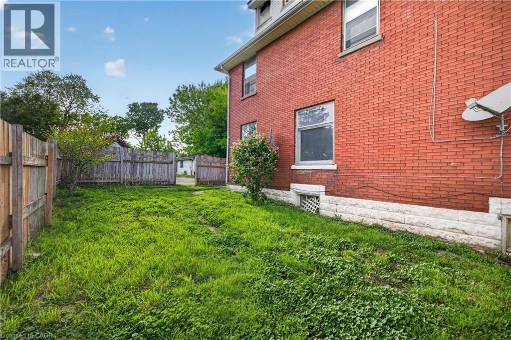26 ARTHUR Avenue - 40