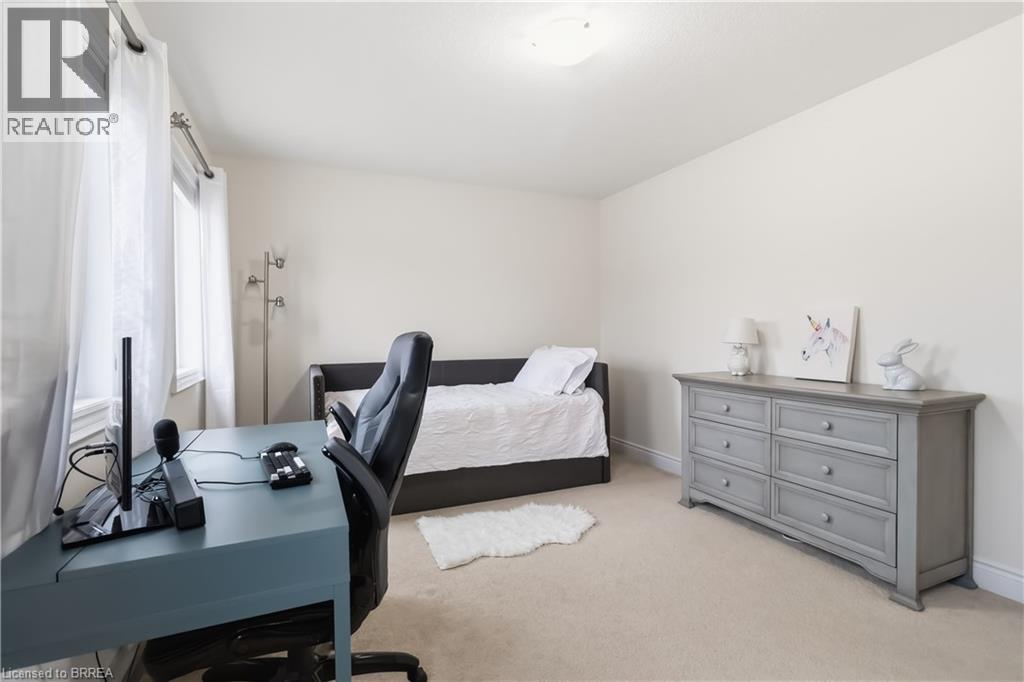 16 POLLARD Street - 25
