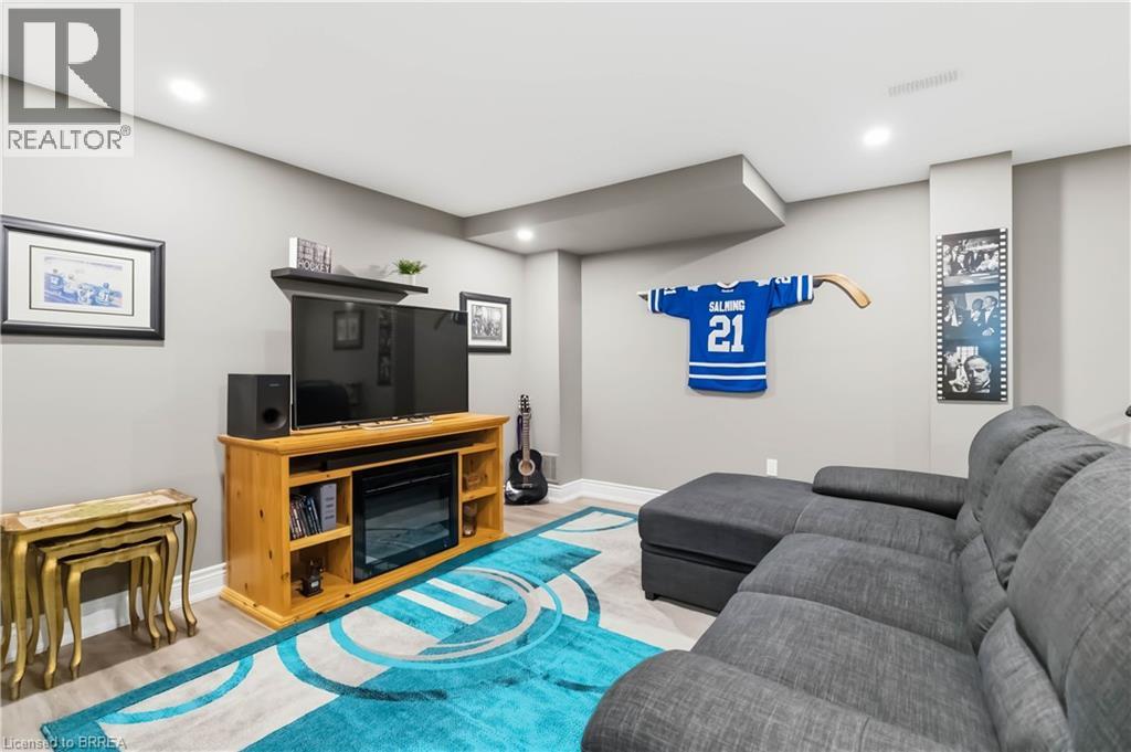 16 POLLARD Street - 36