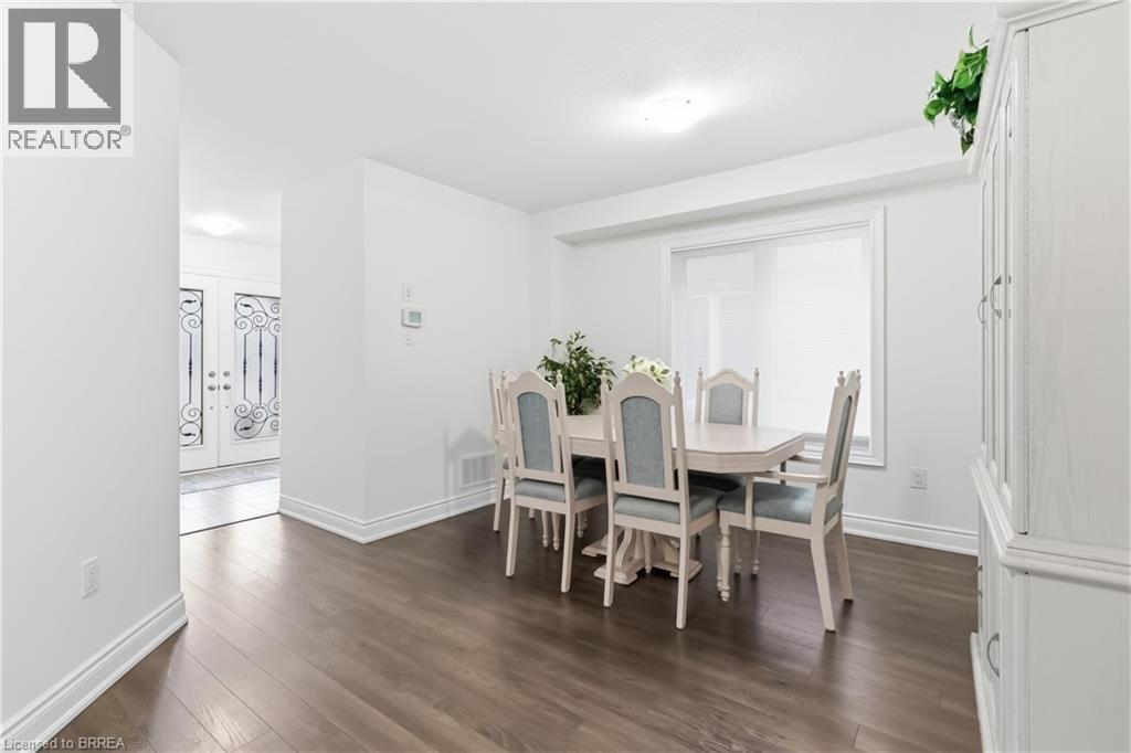 16 POLLARD Street - 5