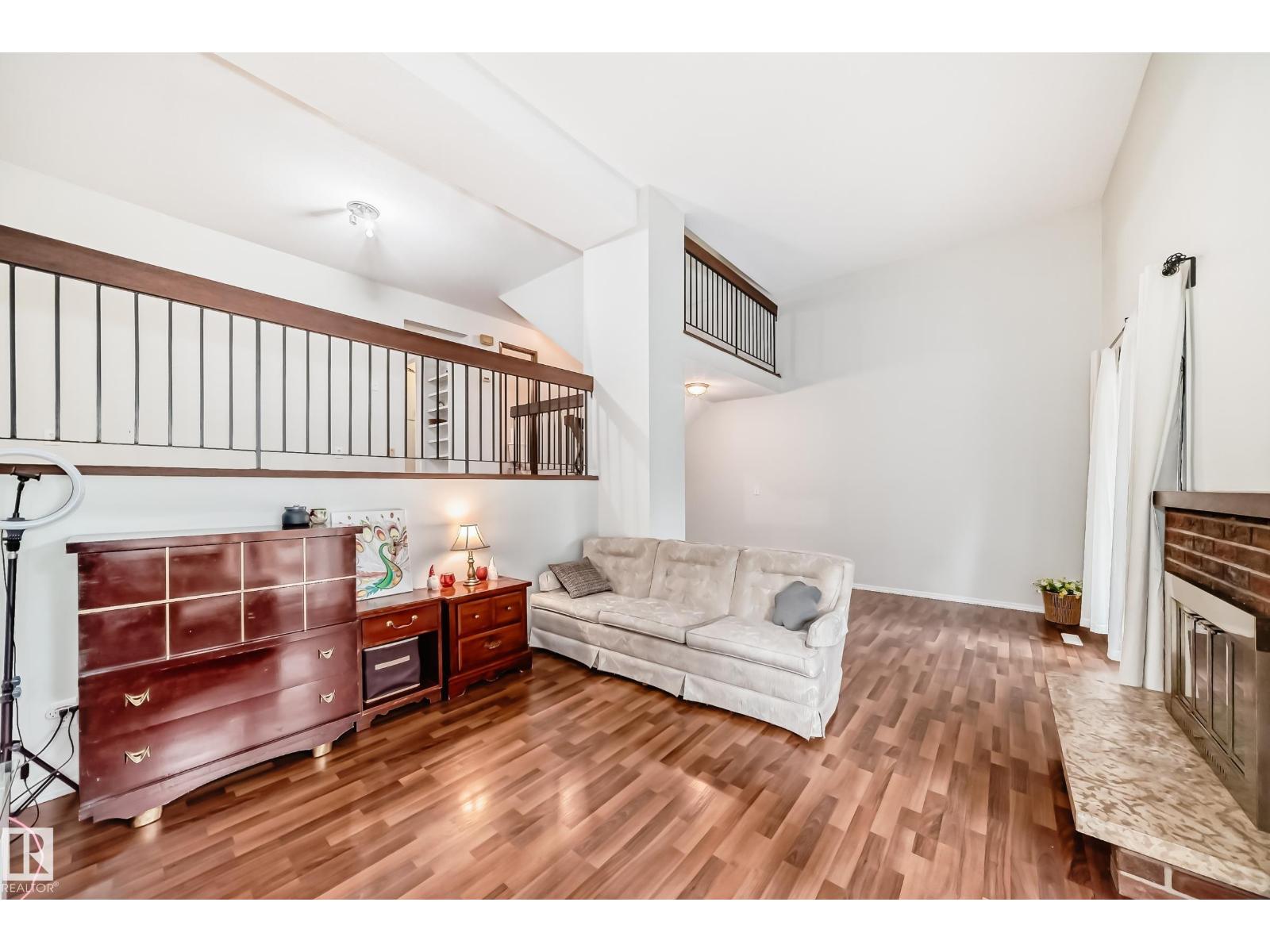 55 GLAEWYN ES — photo 13