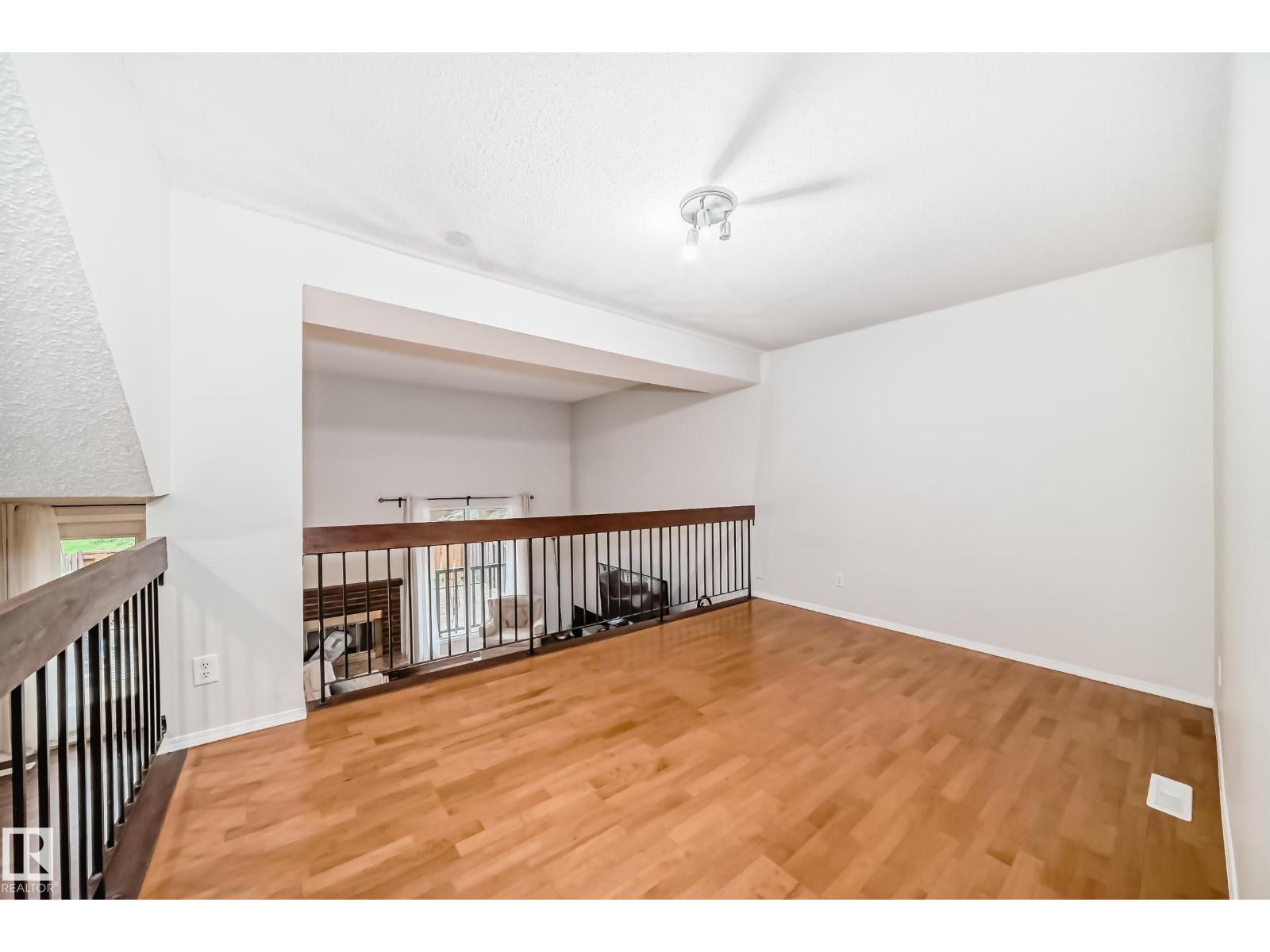 55 GLAEWYN ES — photo 25