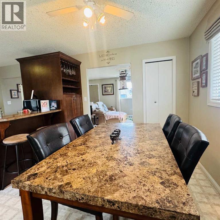 705 10 Avenue SE — photo 8