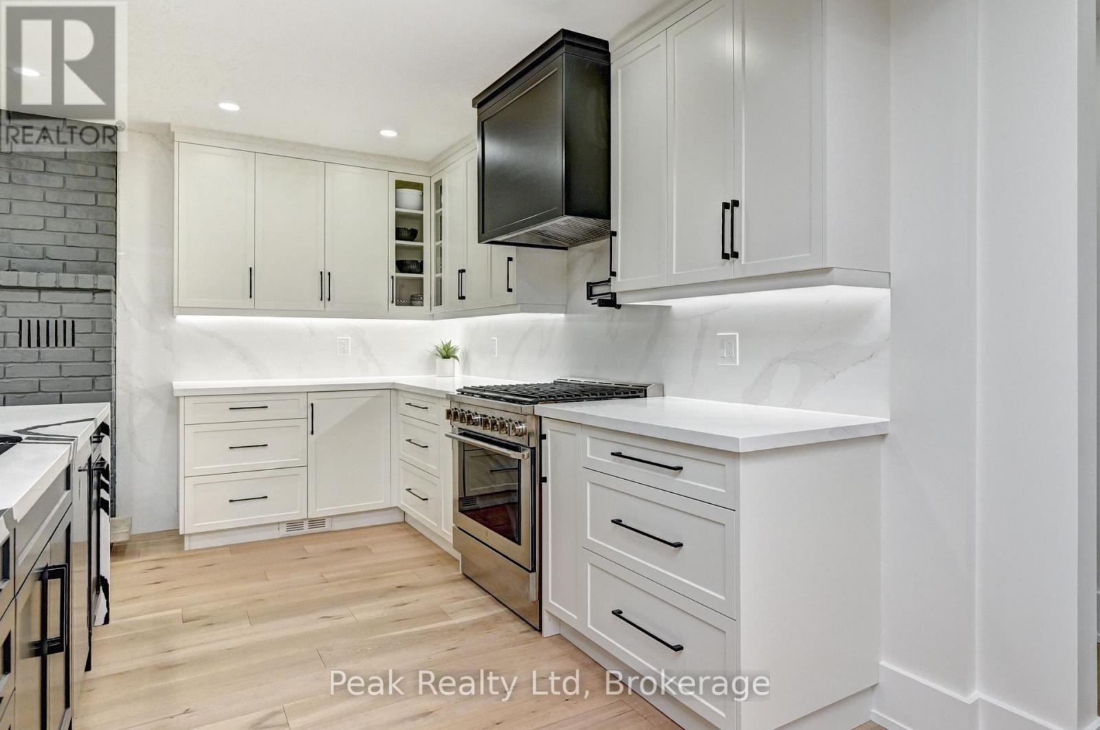 352 STEPHANIE DRIVE - 10