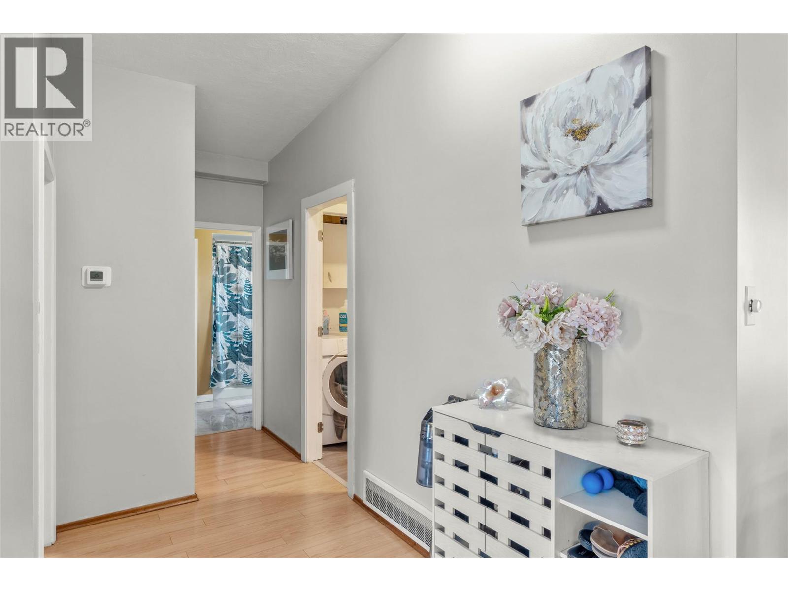 745 KELLY Drive - 15