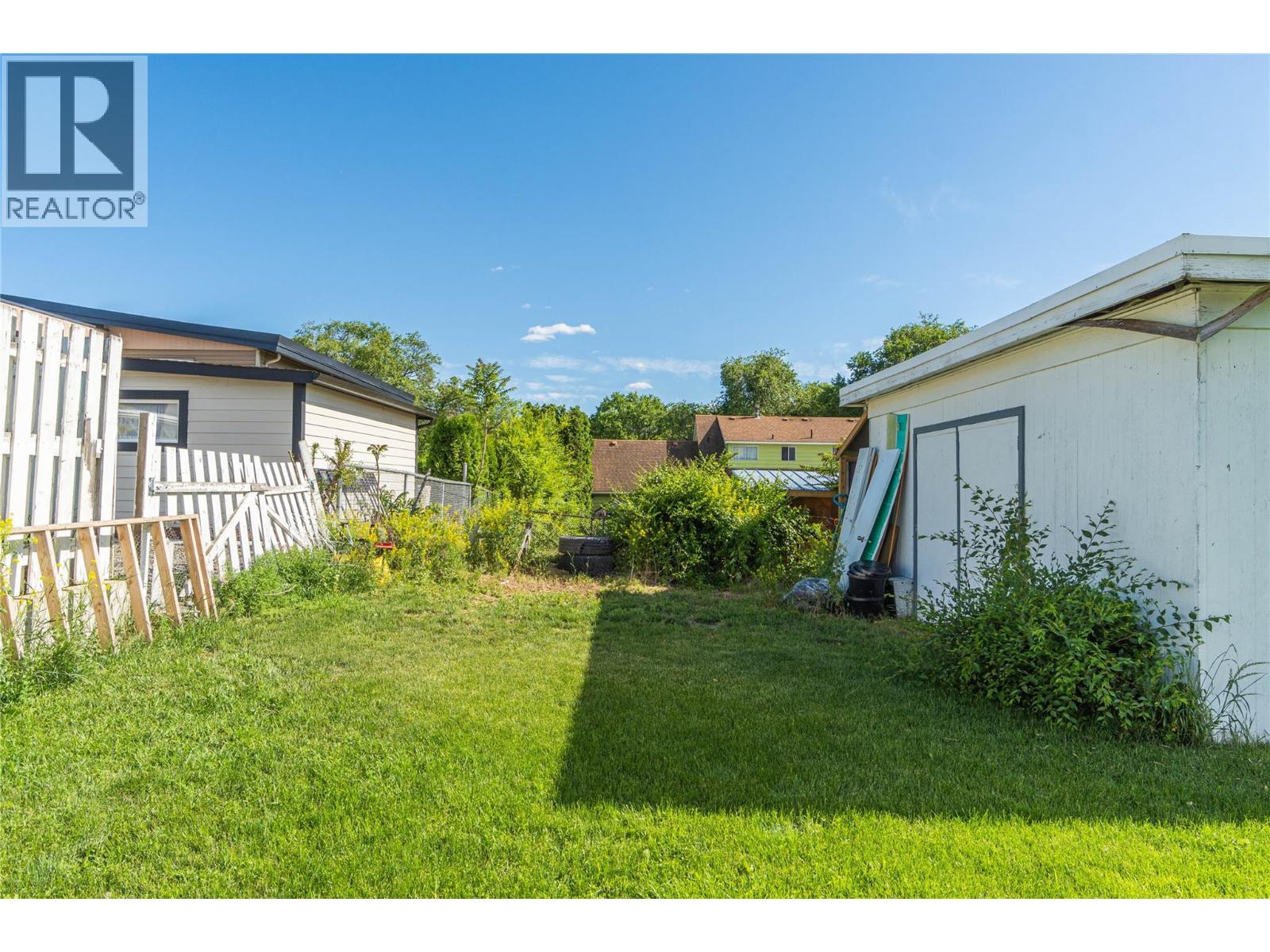 745 KELLY Drive - 29