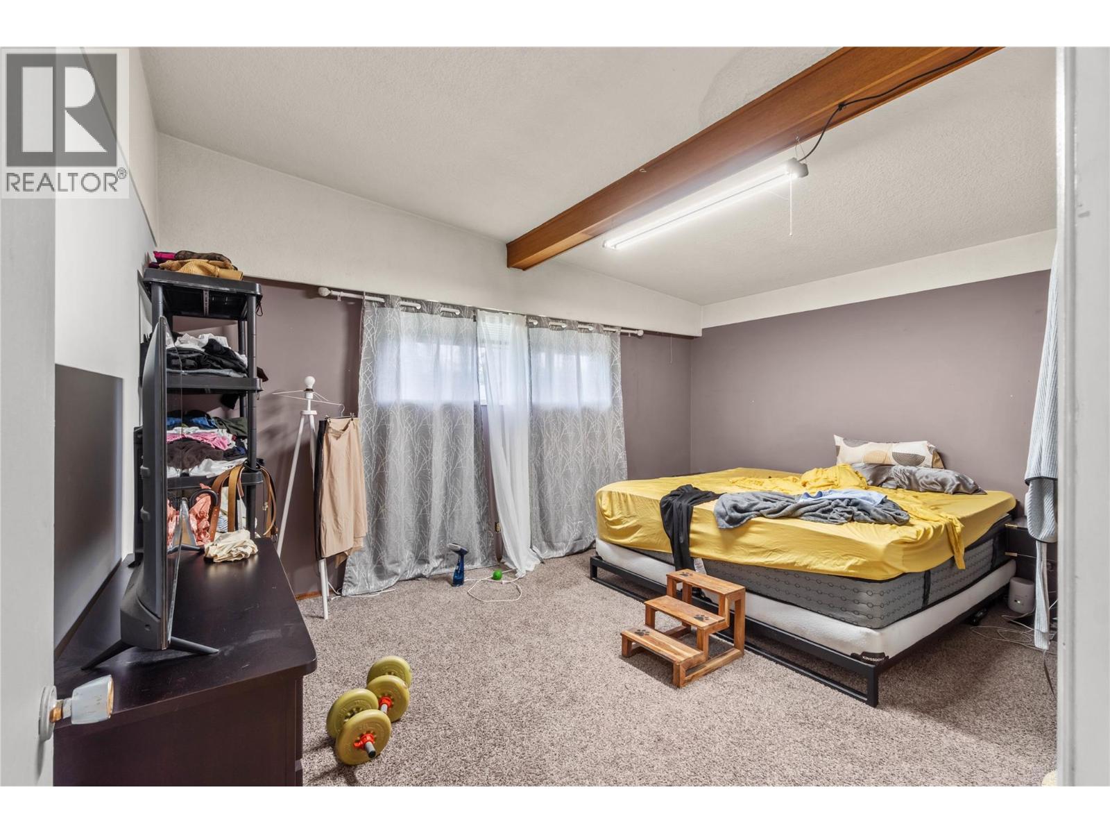745 KELLY Drive - 6