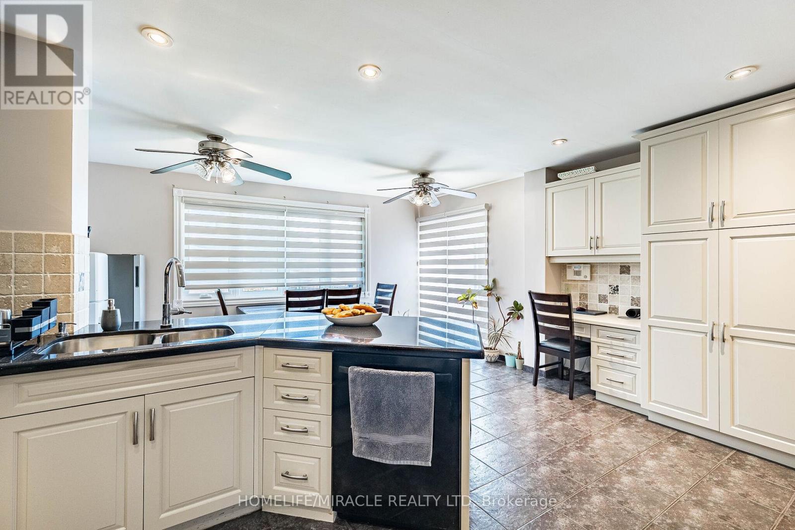 3188 PARKERHILL ROAD - 13