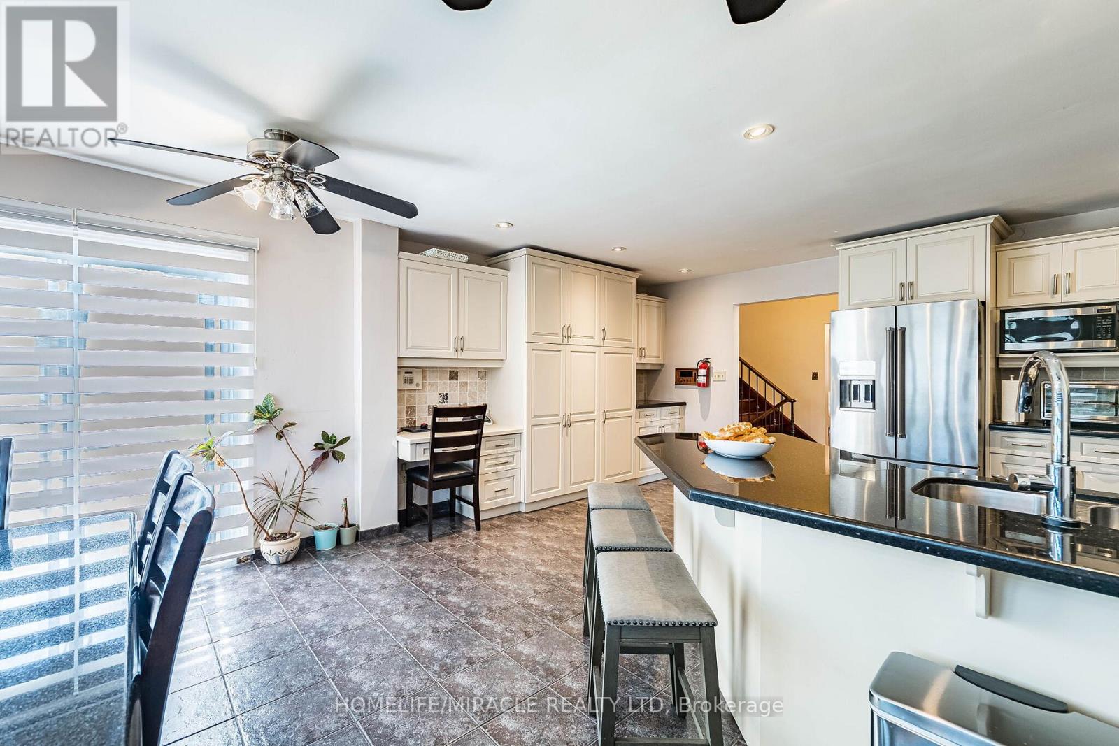3188 PARKERHILL ROAD - 14