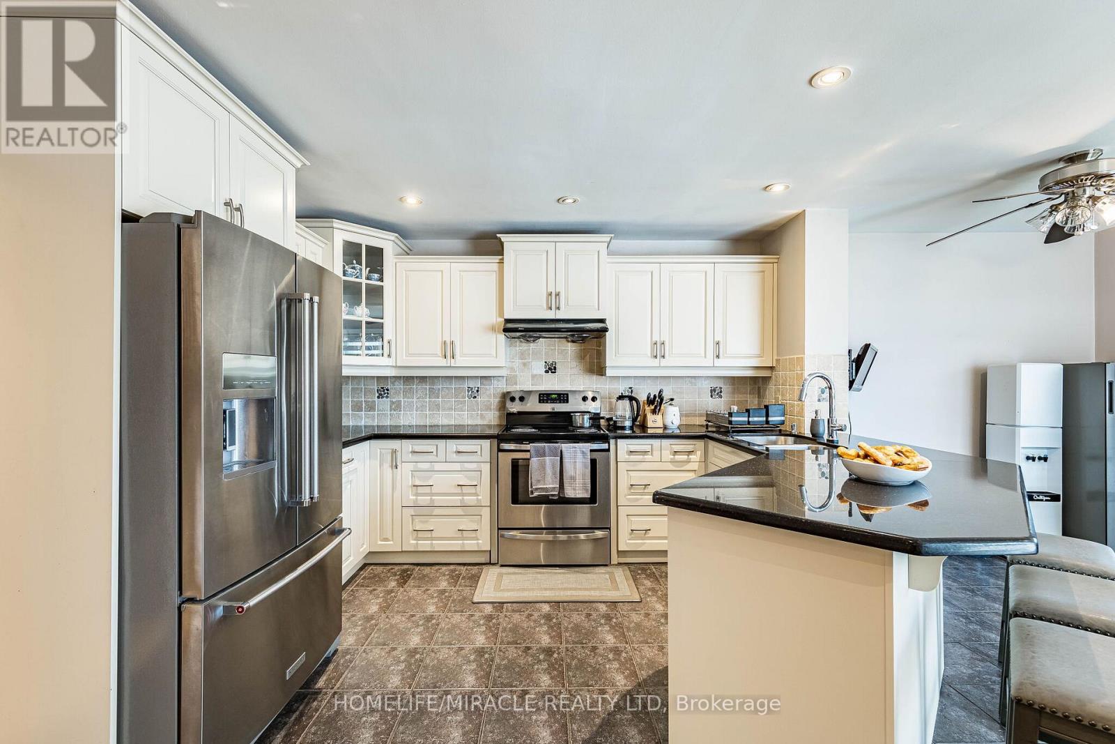 3188 PARKERHILL ROAD - 15