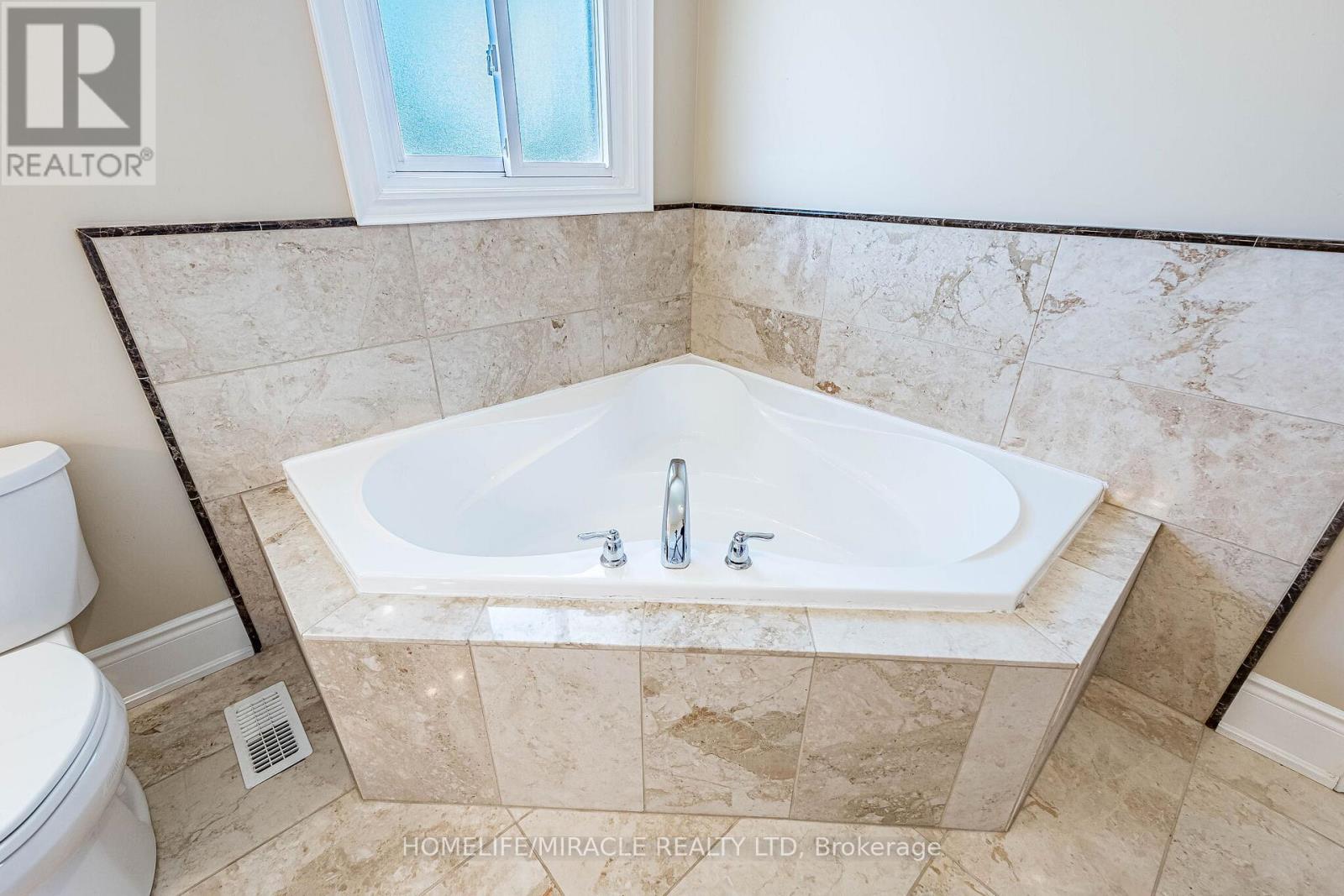3188 PARKERHILL ROAD - 20