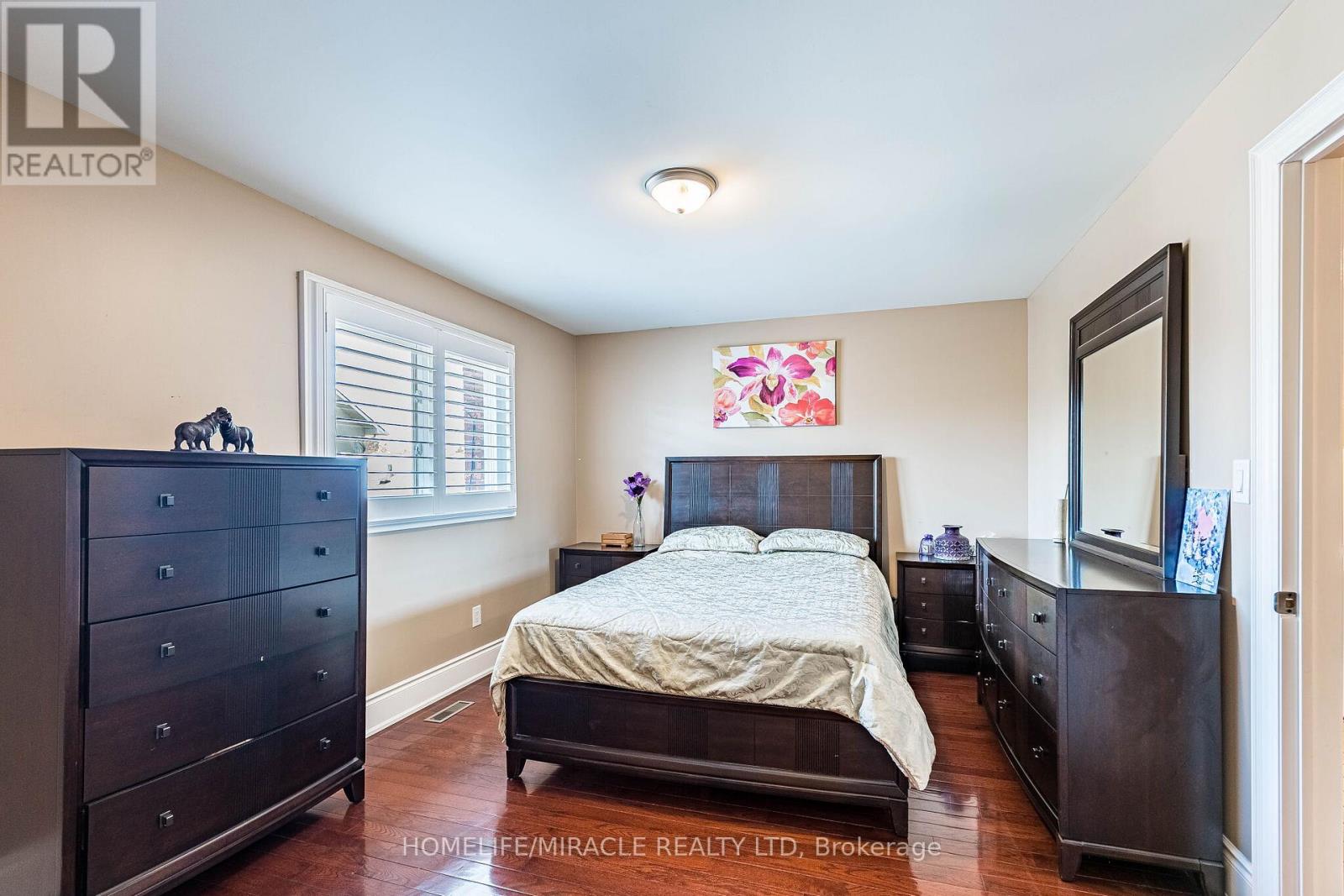 3188 PARKERHILL ROAD - 21