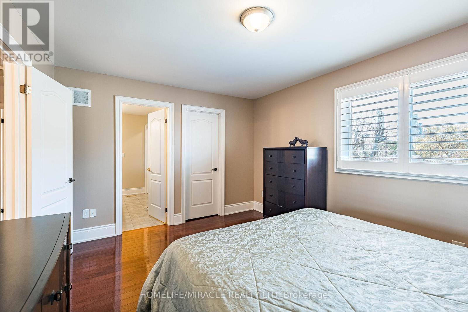 3188 PARKERHILL ROAD - 22