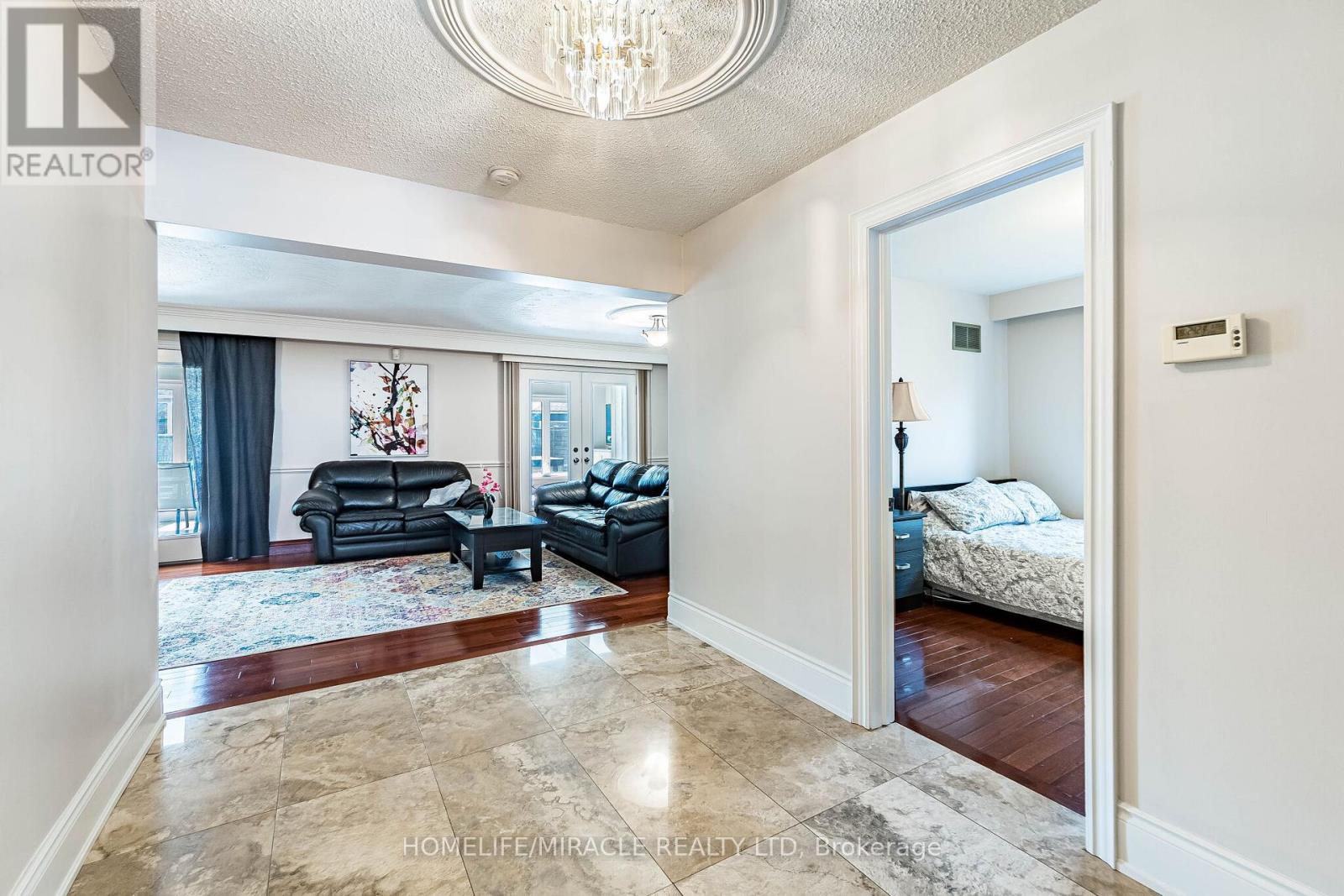 3188 PARKERHILL ROAD - 29