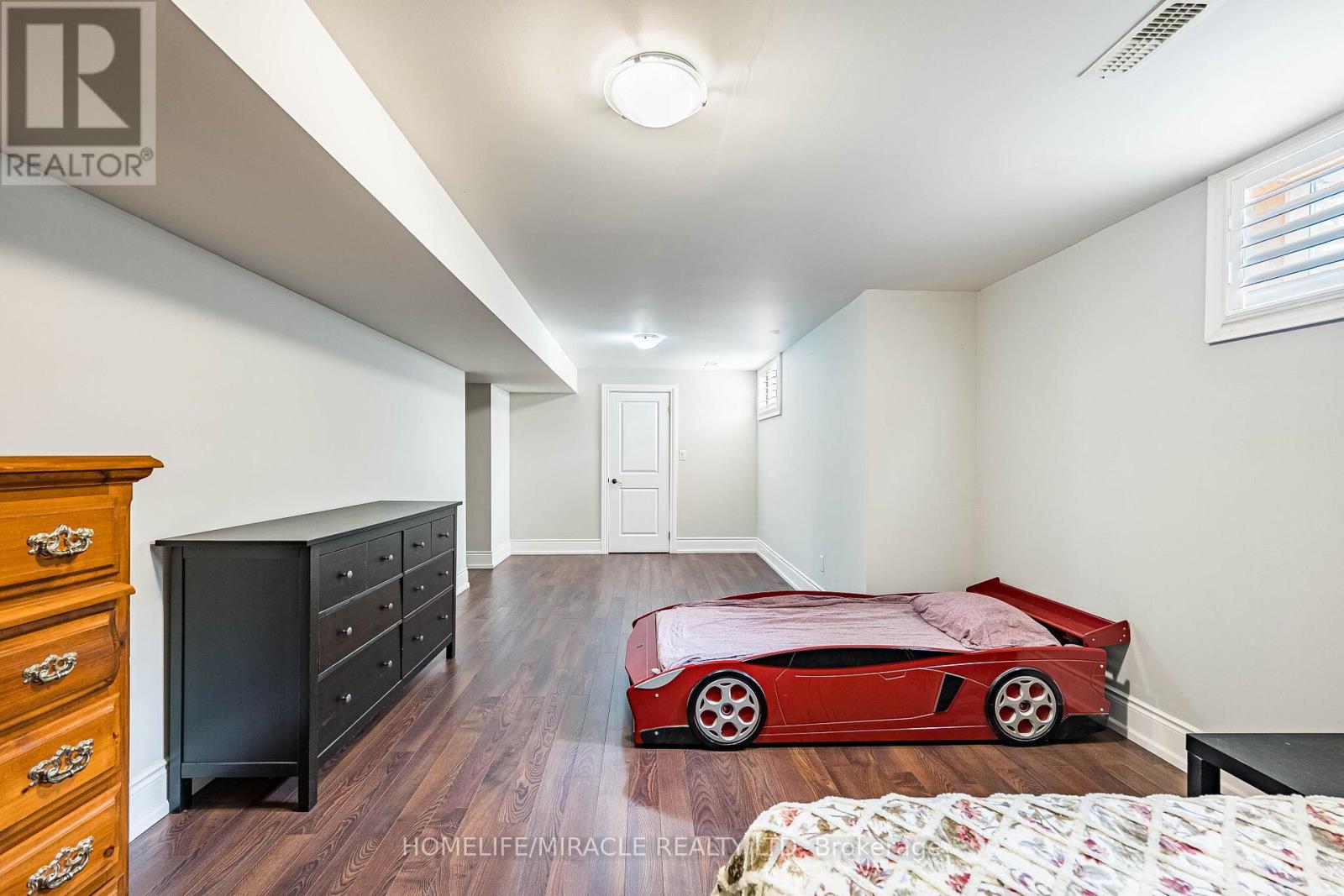 3188 PARKERHILL ROAD - 43