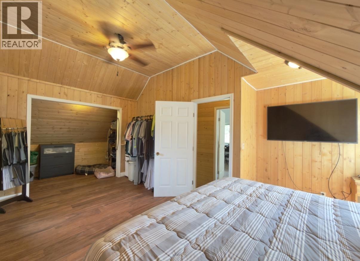 6081 KEITHLEY CREEK ROAD - 32