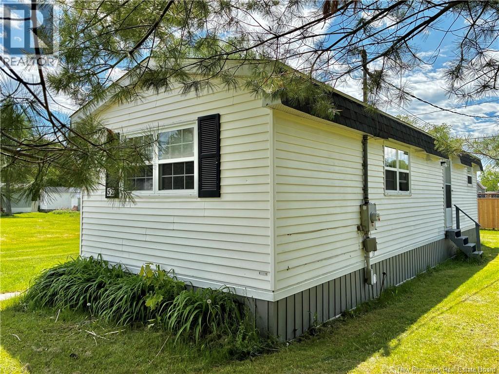 52 Dupuis Avenue - Image 37