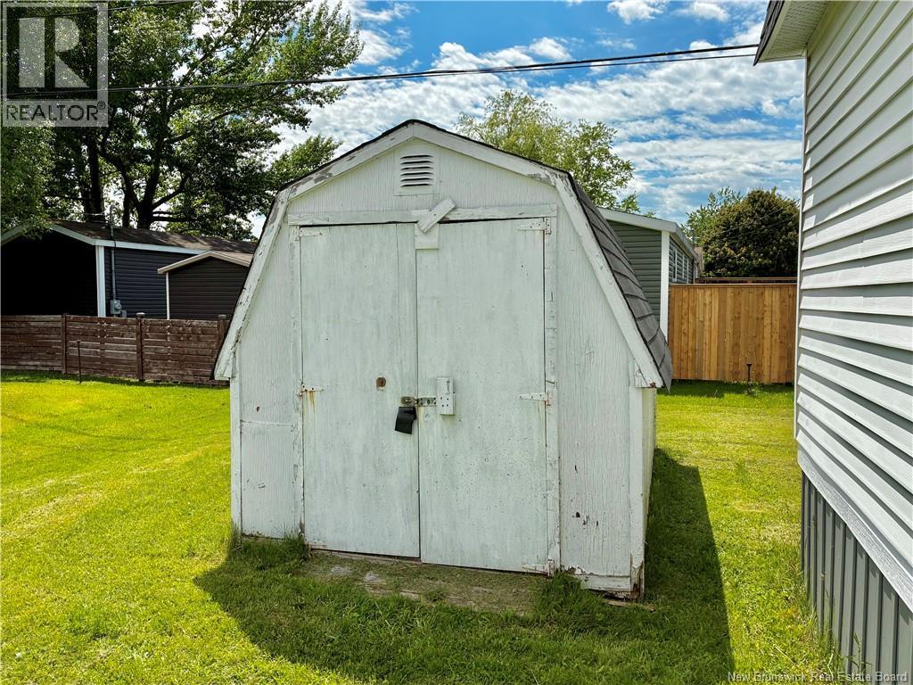 52 Dupuis Avenue - Image 45