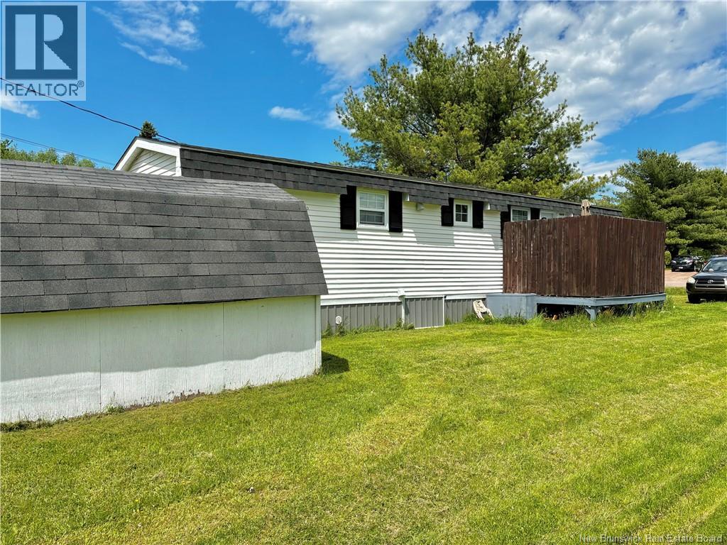 52 Dupuis Avenue - Image 33