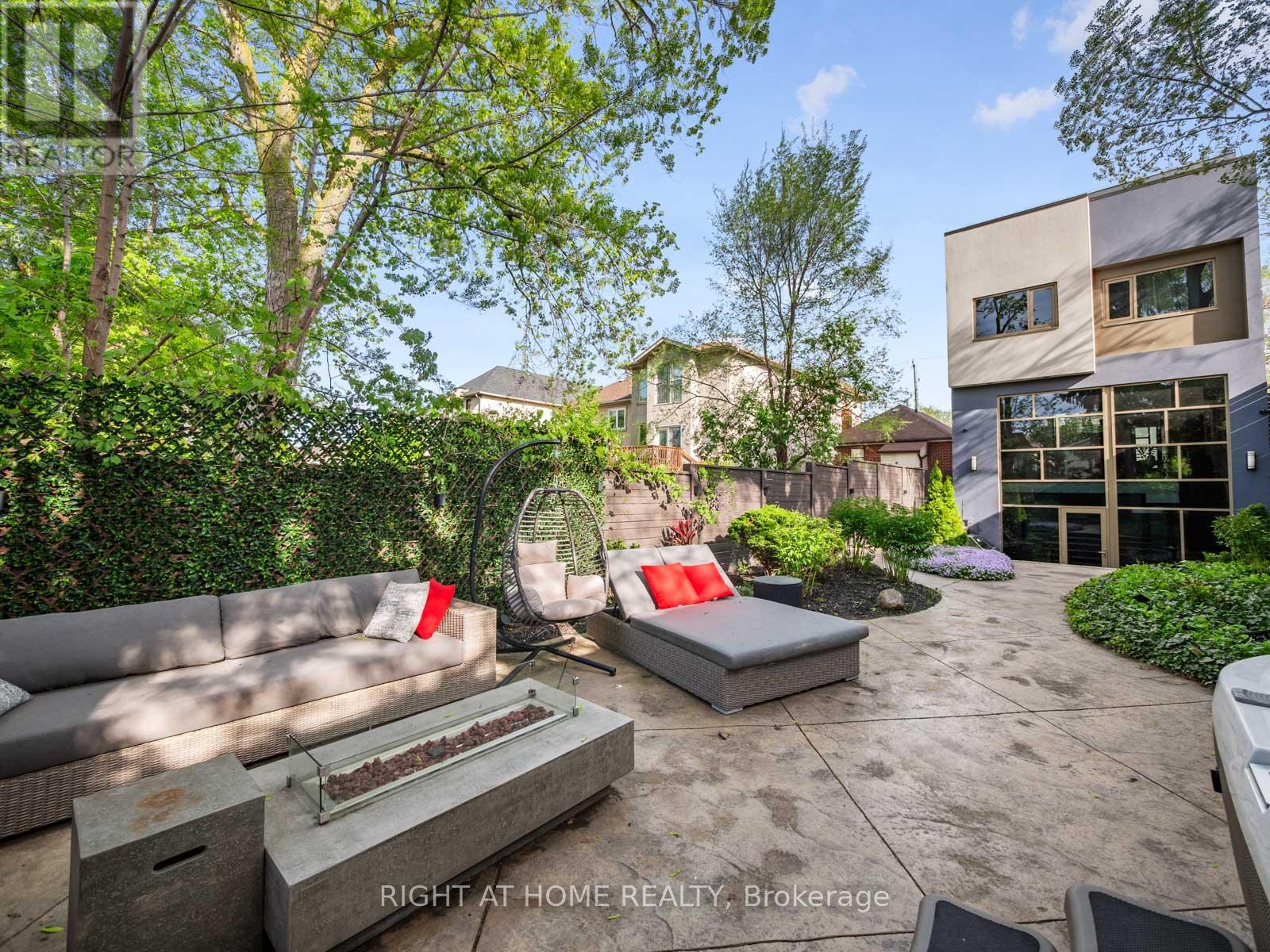 336 MELROSE AVENUE - 38
