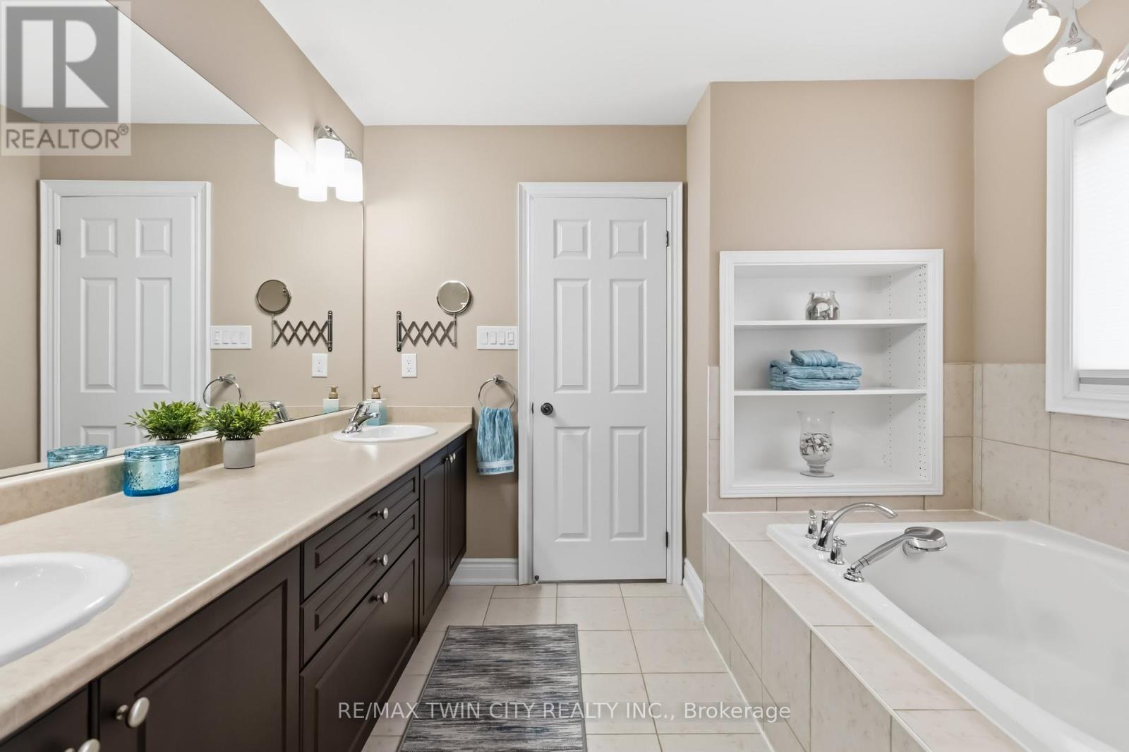 16 POLLARD STREET - 29