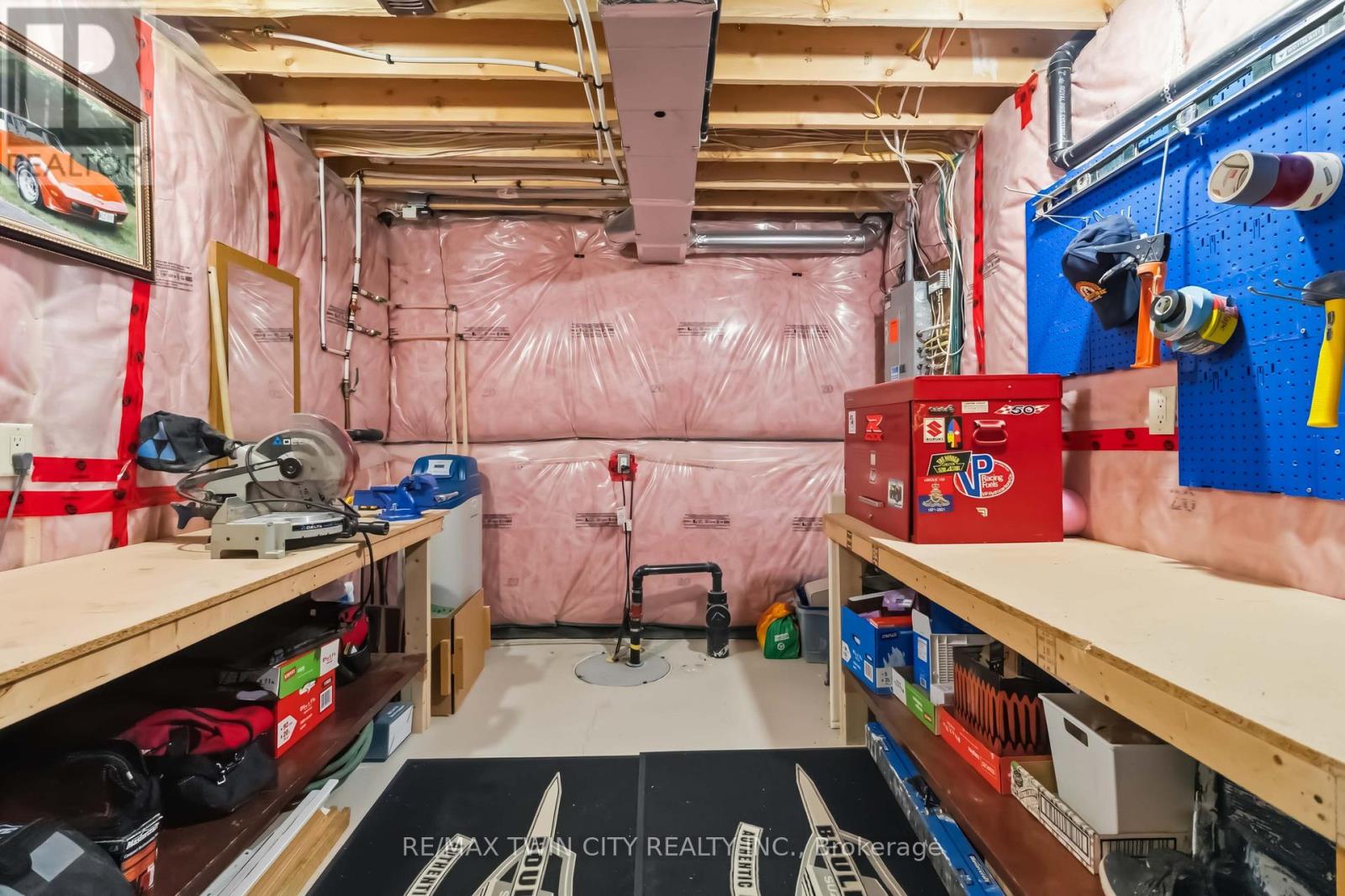 16 POLLARD STREET - 36