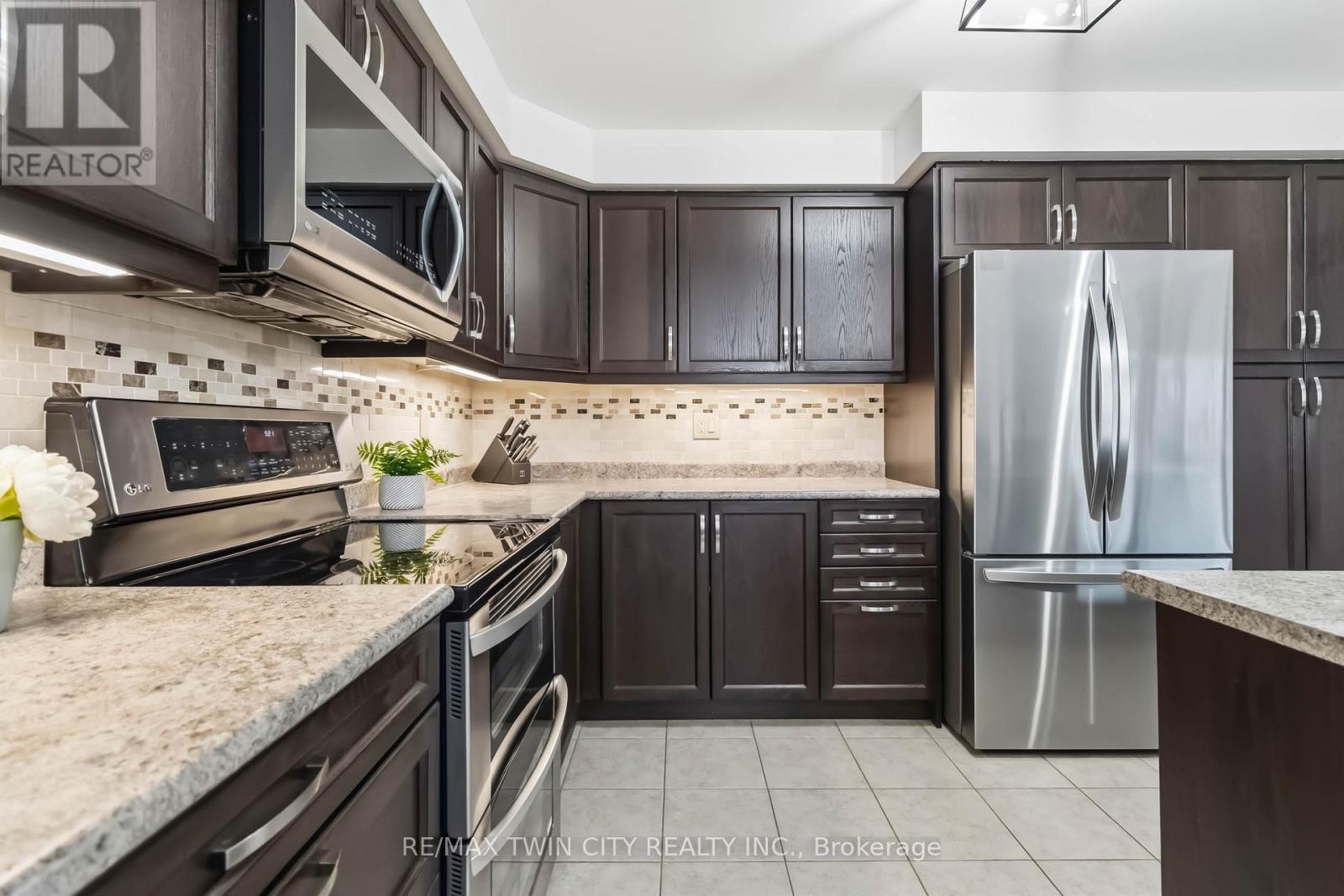 16 POLLARD STREET - 15