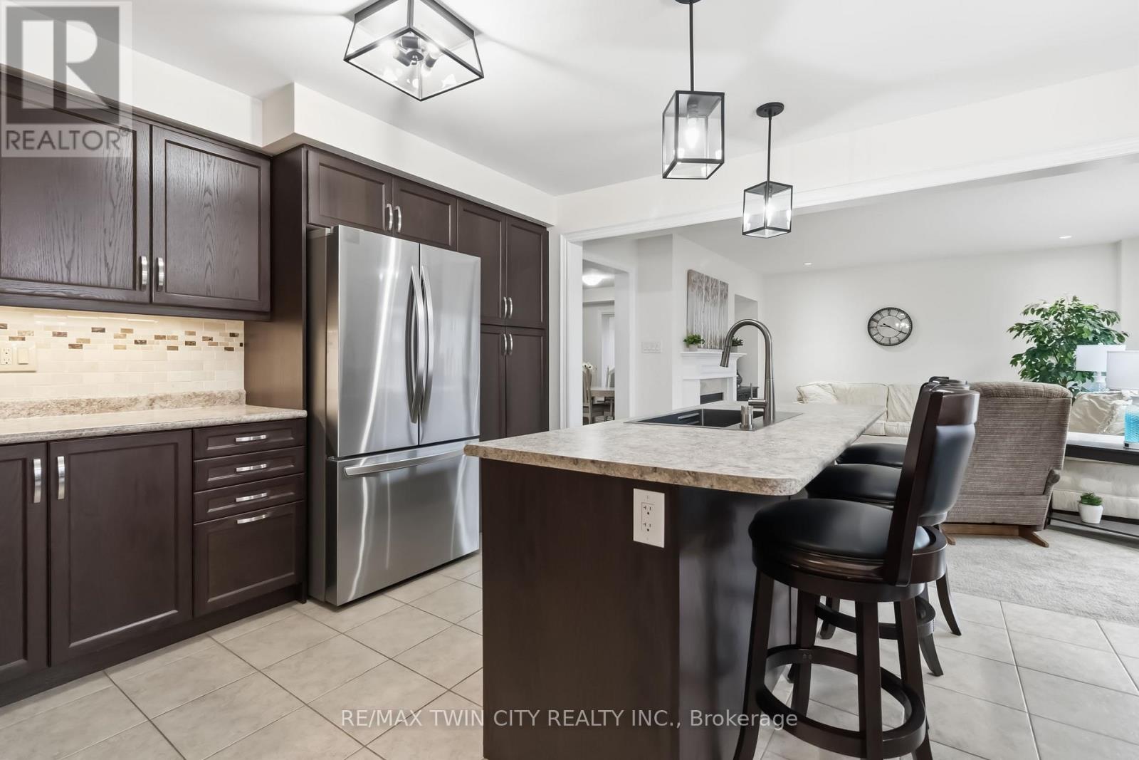 16 POLLARD STREET - 16