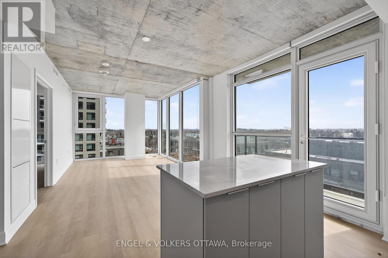 2 Bed, 1 Bath House for Rent in Ottawa – 2307 – 1360 CARLING AVENUE, Ottawa – MLS# X13428982 - Image 3