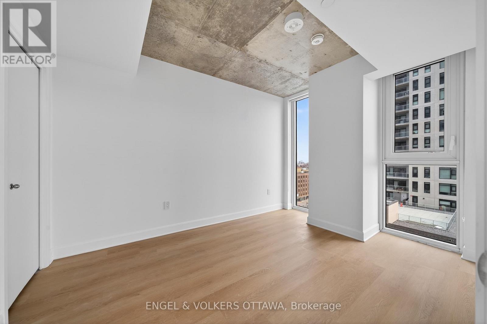 2 Bed, 1 Bath House for Rent in Ottawa – 2307 – 1360 CARLING AVENUE, Ottawa – MLS# X13428982 - Image 21