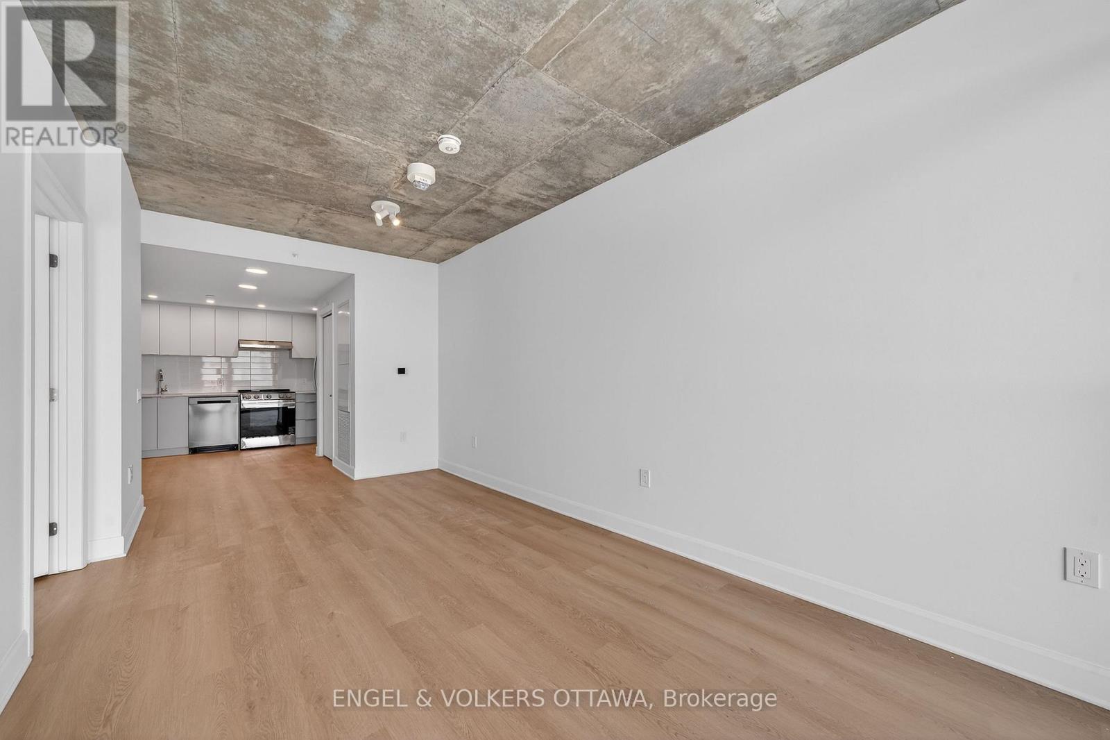 1 Bed, 1 Bath House for Rent in Ottawa – 1203 – 1370 CARLING AVENUE, Ottawa – MLS# X13429004 - Image 2