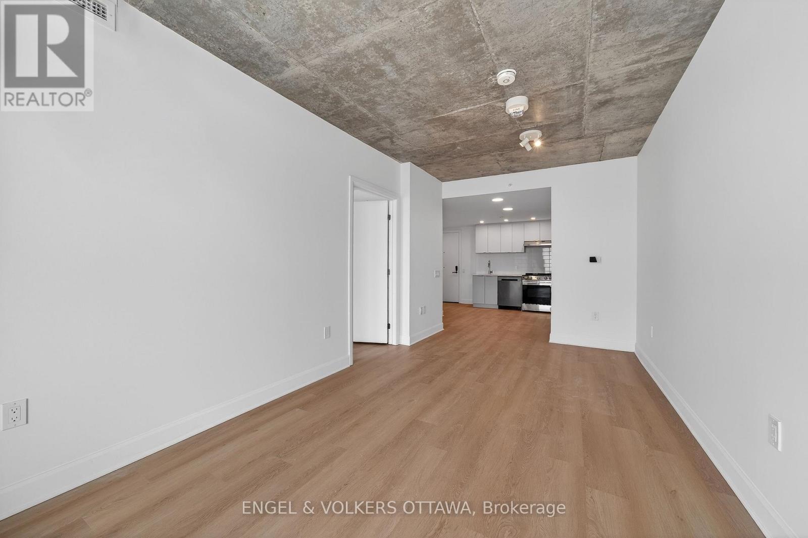 1 Bed, 1 Bath House for Rent in Ottawa – 1203 – 1370 CARLING AVENUE, Ottawa – MLS# X13429004 - Image 13
