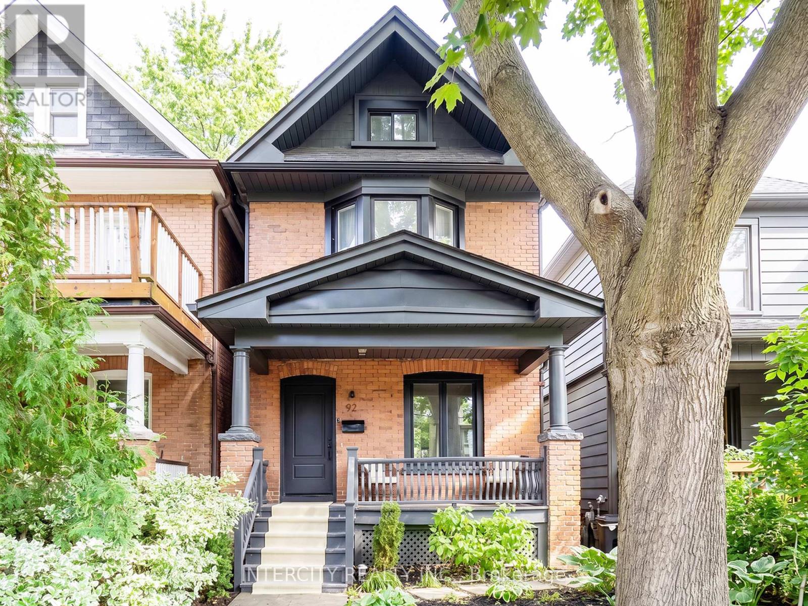 92 DAGMAR AVENUE - 1